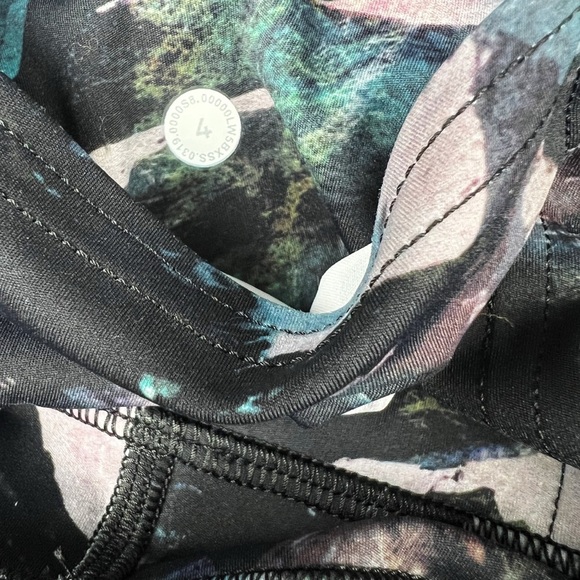 Lululemon Time To Sweat Tight 25” Glacier Camo Starlight Multi In Size 4 - Picture 6 of 6